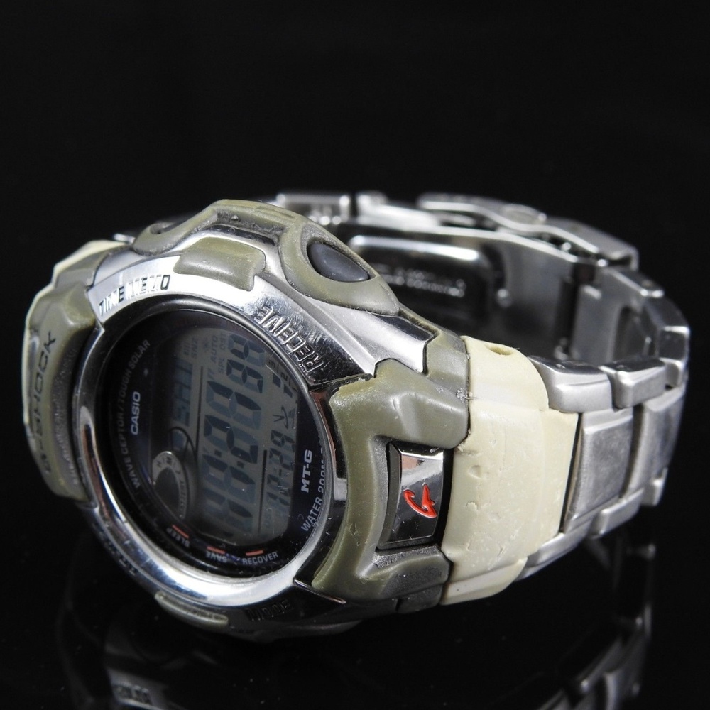 Casio G Shock MTG-900  Wave Ceptor Tough Solar - Picture 3 of 8
